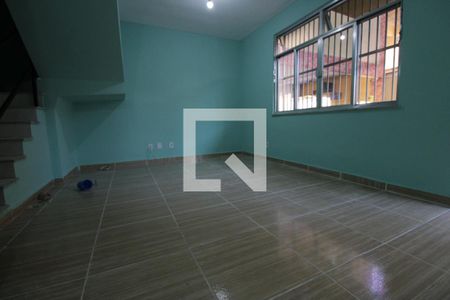 Sala de casa de condomínio à venda com 3 quartos, 98m² em Cascadura, Rio de Janeiro