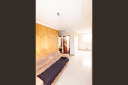 Sala de apartamento para alugar com 2 quartos, 140m² em Piratininga (venda Nova), Belo Horizonte