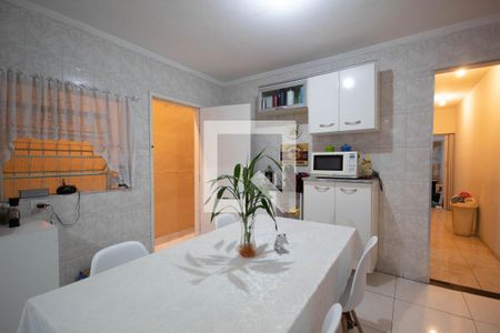 Copa de casa para alugar com 4 quartos, 220m² em Jaguaribe, Osasco