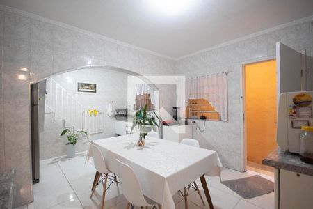 Casa para alugar com 220m², 4 quartos e 1 vaga Casa para alugar com 220m², 4 quartos e 1 vagaCopa