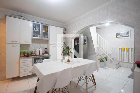 Casa para alugar com 220m², 4 quartos e 1 vaga Casa para alugar com 220m², 4 quartos e 1 vagaCopa