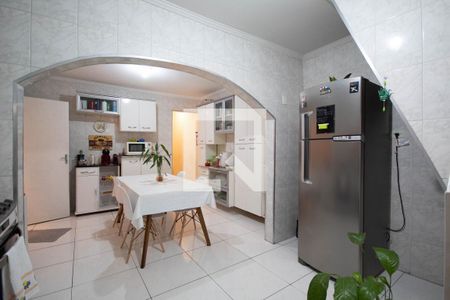 Casa para alugar com 220m², 4 quartos e 1 vaga Casa para alugar com 220m², 4 quartos e 1 vagaCozinha