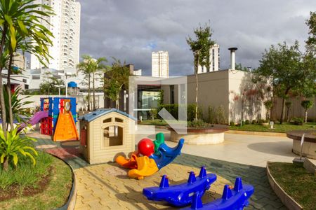 Apartamento à venda com 65m², 2 quartos e 1 vaga Apartamento à venda com 65m², 2 quartos e 1 vagaPlayground
