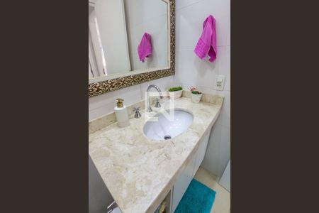 Apartamento à venda com 65m², 2 quartos e 1 vaga Apartamento à venda com 65m², 2 quartos e 1 vagaBanheiro