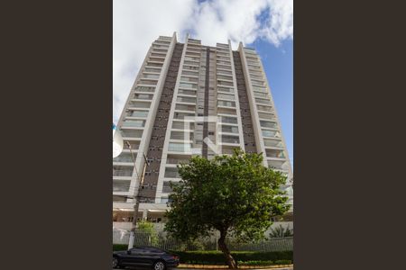Apartamento à venda com 65m², 2 quartos e 1 vaga Apartamento à venda com 65m², 2 quartos e 1 vagaFachada