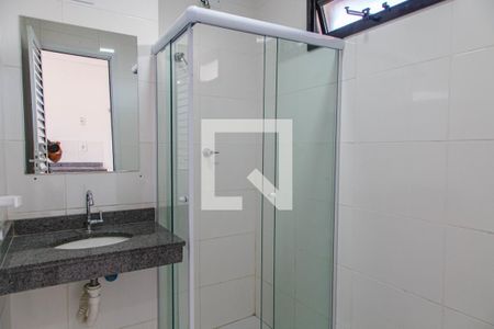 Banheiro de kitnet/studio à venda com 1 quarto, 28m² em Vila Carrão, São Paulo