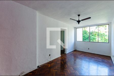 Sala de Apartamento com 2 quartos, 78m² Fonseca