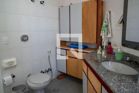 Apartamento à venda com 187m², 4 quartos e 2 vagasBanheiro do Quarto 3