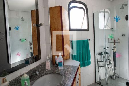 Apartamento à venda com 187m², 4 quartos e 2 vagasBanheiro do Quarto 3