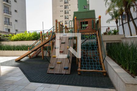 Apartamento à venda com 187m², 4 quartos e 2 vagasÁrea Comum - Playground