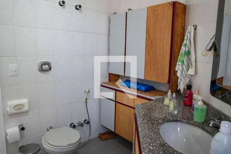 Apartamento à venda com 187m², 4 quartos e 2 vagasBanheiro do Quarto 3