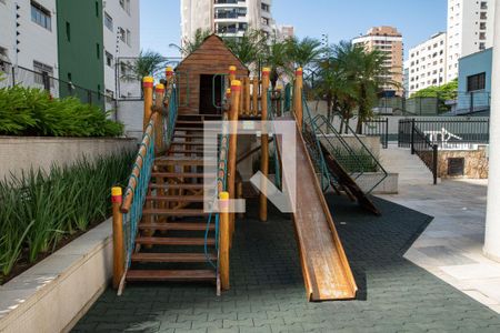 Apartamento à venda com 187m², 4 quartos e 2 vagasÁrea Comum - Playground