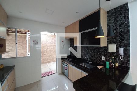 Apartamento para alugar com 102m², 2 quartos e 1 vaga Apartamento para alugar com 102m², 2 quartos e 1 vagaCozinha