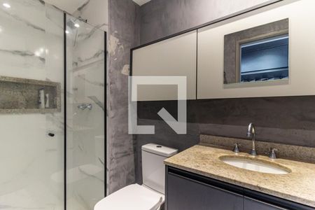 Banheiro de kitnet/studio para alugar com 1 quarto, 25m² em Consolação, São Paulo