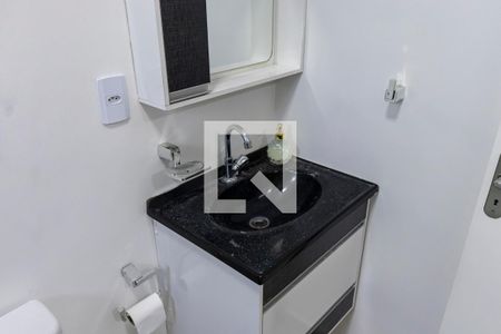 Casa para alugar com 100m², 2 quartos e sem vaga2o. Andar - Banheiro