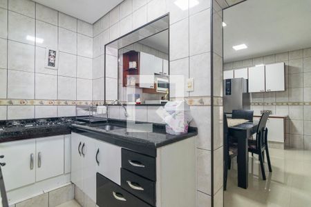 Casa à venda com 140m², 3 quartos e 2 vagasCozinha