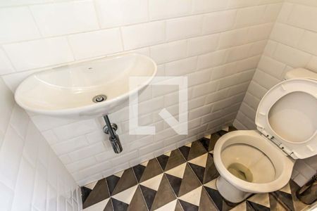 Apartamento à venda com 100m², 2 quartos e sem vagaBanheiro de Serviço