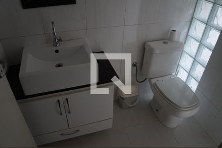 Banheiro de apartamento para alugar com 1 quarto, 20m² em Bigorrilho, Curitiba
