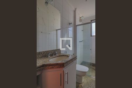 Apartamento à venda com 240m², 4 quartos e 4 vagasBanheiro da Suíte 1