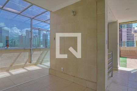 Apartamento à venda com 240m², 4 quartos e 4 vagasCobertura