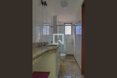 Apartamento à venda com 240m², 4 quartos e 4 vagasBanheiro da Suíte 4