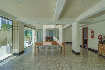 Apartamento à venda com 240m², 4 quartos e 4 vagasÁrea comum - Salão de festas