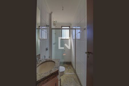 Apartamento à venda com 240m², 4 quartos e 4 vagasBanheiro da Suíte 1