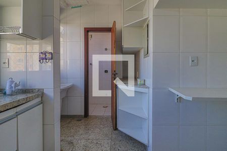 Apartamento à venda com 240m², 4 quartos e 4 vagasCozinha