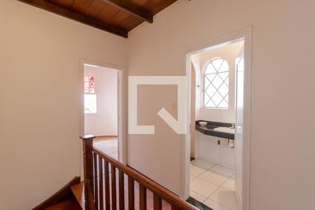 Corredor  de casa para alugar com 3 quartos, 200m² em Aclimação, São Paulo