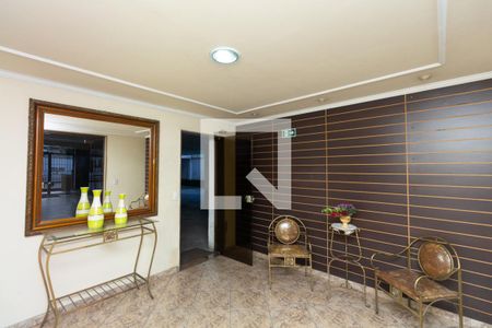 Área comum - hall de entrada de apartamento para alugar com 1 quarto, 42m² em Madureira, Rio de Janeiro