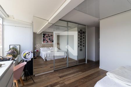 Apartamento à venda com 150m², 2 quartos e 2 vagas Apartamento à venda com 150m², 2 quartos e 2 vagasQuarto