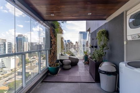 Apartamento à venda com 150m², 2 quartos e 2 vagas Apartamento à venda com 150m², 2 quartos e 2 vagasVaranda