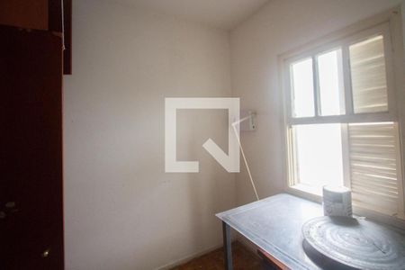 Casa à venda com 260m², 3 quartos e 4 vagasQuarto de Serviço