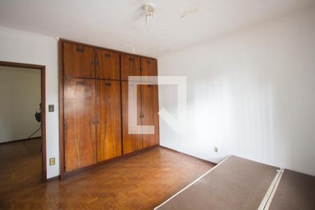 Casa à venda com 260m², 3 quartos e 4 vagasSuíte 1