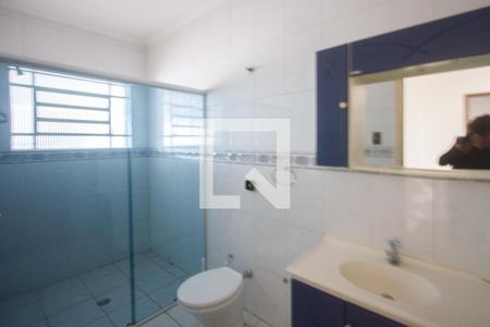 Casa à venda com 260m², 3 quartos e 4 vagasBanheiro