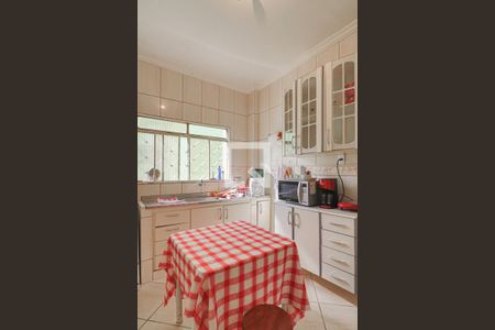 Casa à venda com 450m², 4 quartos e 3 vagasCasa 1 - Cozinha