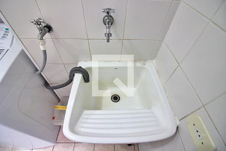 Apartamento para alugar com 65m², 2 quartos e 1 vagaÁrea de Serviço