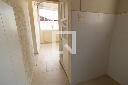 Apartamento à venda com 90m², 2 quartos e sem vagaVaranda e Área de Serviço