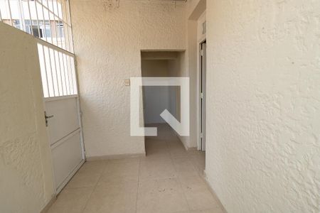 Apartamento à venda com 90m², 2 quartos e sem vagaVaranda e Área de Serviço