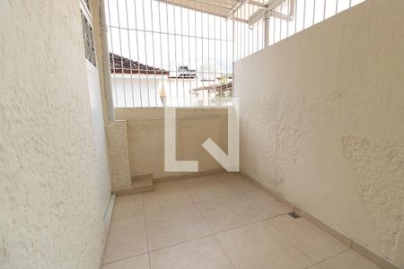 Apartamento à venda com 90m², 2 quartos e sem vagaVaranda e Área de Serviço