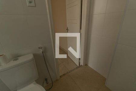 Apartamento à venda com 90m², 2 quartos e sem vagaBanheiro da Suíte