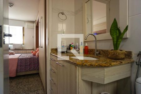 Apartamento à venda com 92m², 3 quartos e 2 vagasBanheiro da Suíte 1