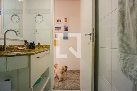 Apartamento à venda com 92m², 3 quartos e 2 vagasBanheiro Social