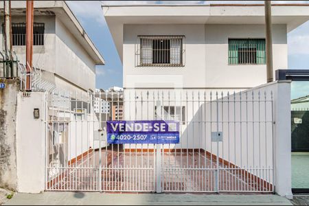 Casa à venda com 279m², 2 quartos e 2 vagasFachada