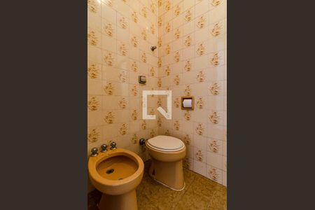 Casa à venda com 279m², 2 quartos e 2 vagasBanheiro