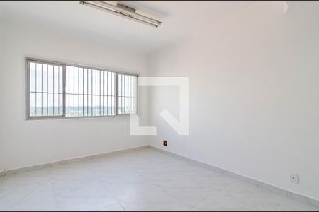 Casa à venda com 279m², 2 quartos e 2 vagasSala