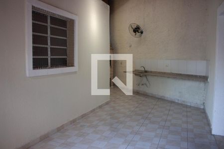 Casa de condomínio à venda com 80m², 2 quartos e 2 vagas