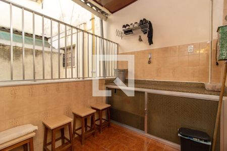 Apartamento à venda com 80m², 3 quartos e 1 vagaÁrea de Serviço