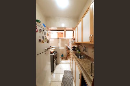 Casa à venda com 96m², 3 quartos e 2 vagasCozinha