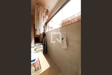 Casa à venda com 96m², 3 quartos e 2 vagasÁrea de Serviço